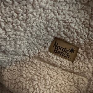 Nordic Beach Cream Women's Jacket